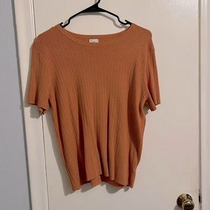 Orange tee, large